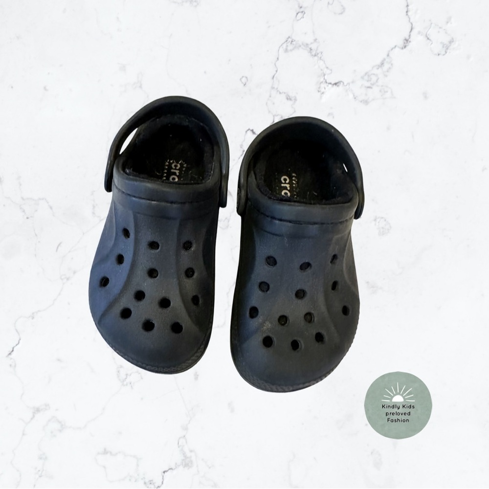 CROCS Kids Black cozy lined crocs